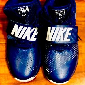 nike shoes big boys size 5Y